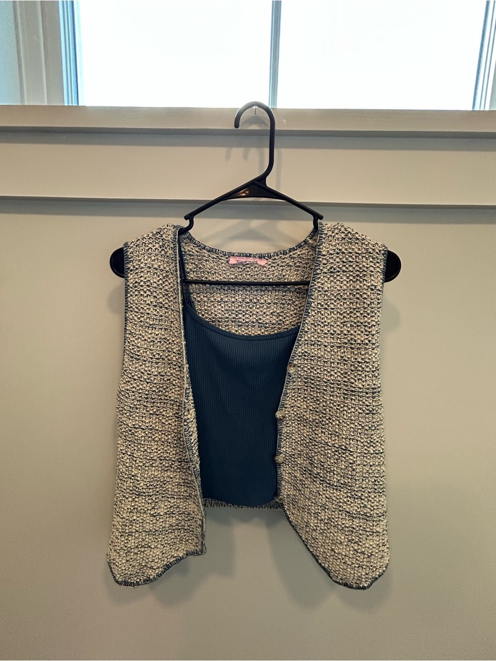 American Eagle Outfitters Tank bundled with a cream and Blue Knit Vest